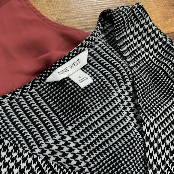 Nine West Top Bundle - 4 Tops - Picture 5 of 8